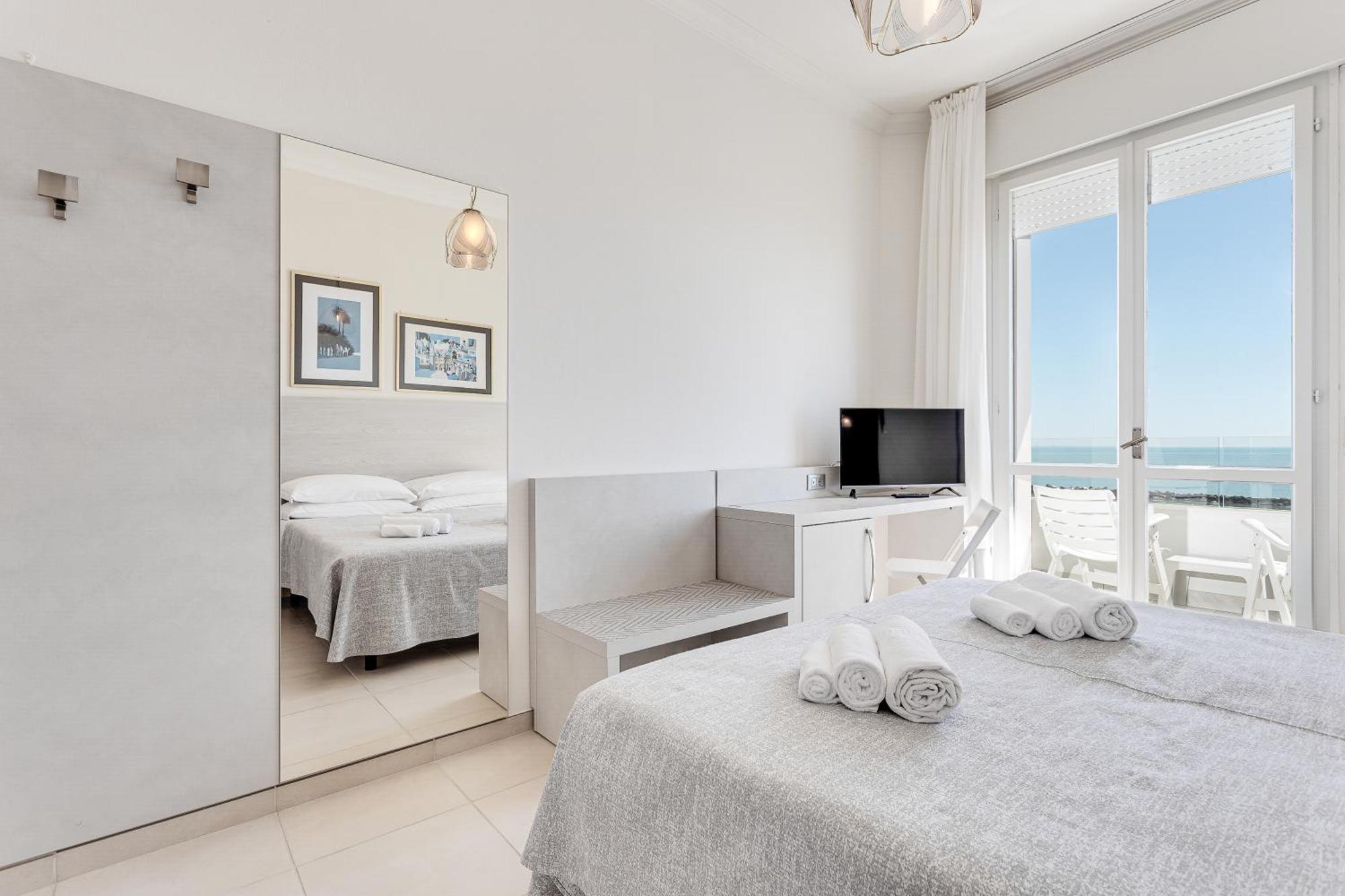 Hotel Caesar Lido Di Savio Dış mekan fotoğraf