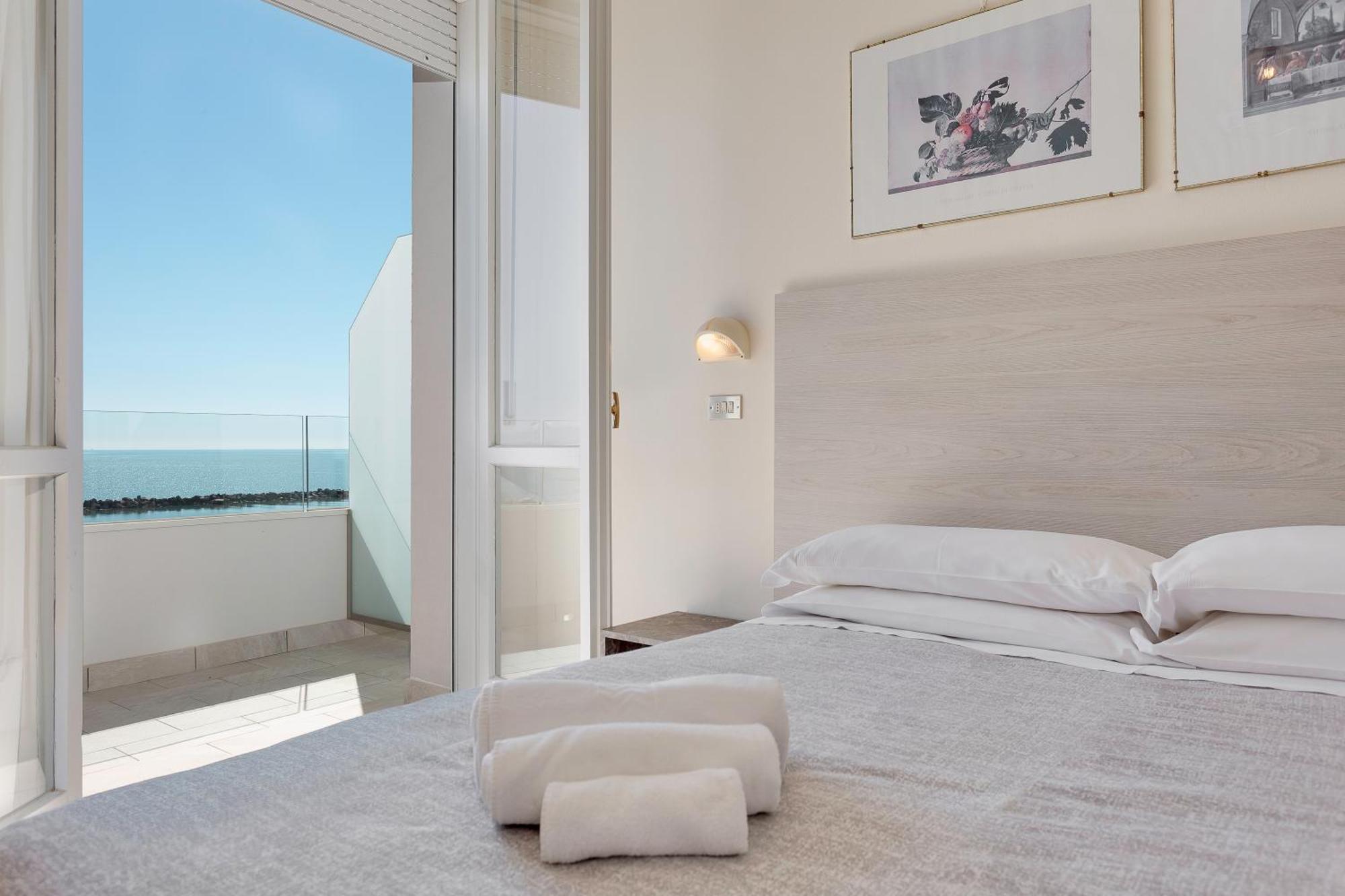 Hotel Caesar Lido Di Savio Dış mekan fotoğraf
